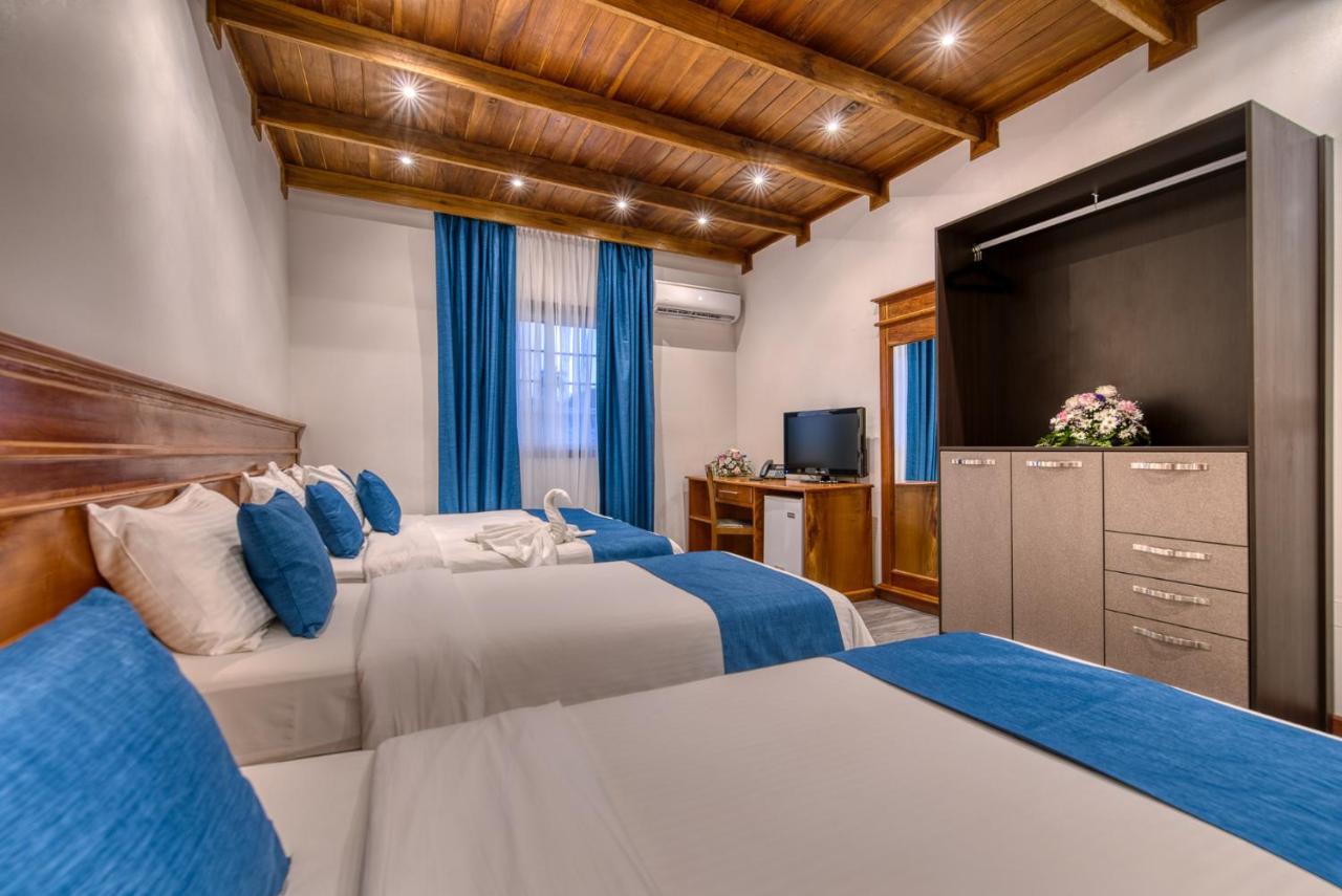 Swans Cay Hotel Bocas Town Kültér fotó