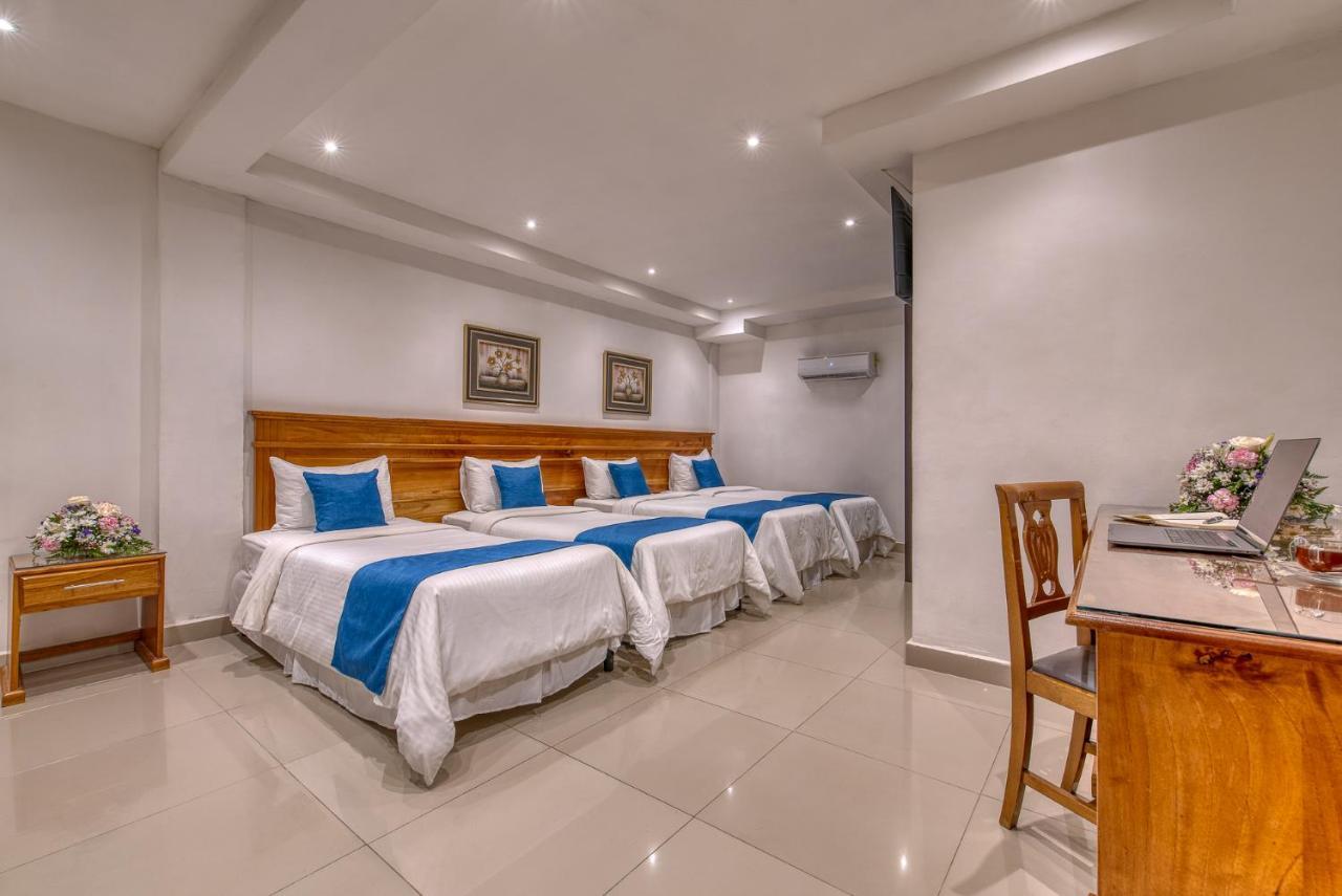 Swans Cay Hotel Bocas Town Kültér fotó