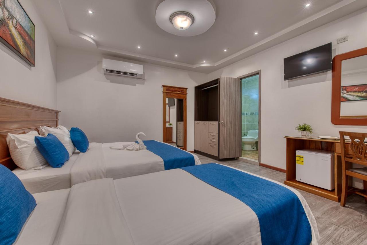 Swans Cay Hotel Bocas Town Kültér fotó
