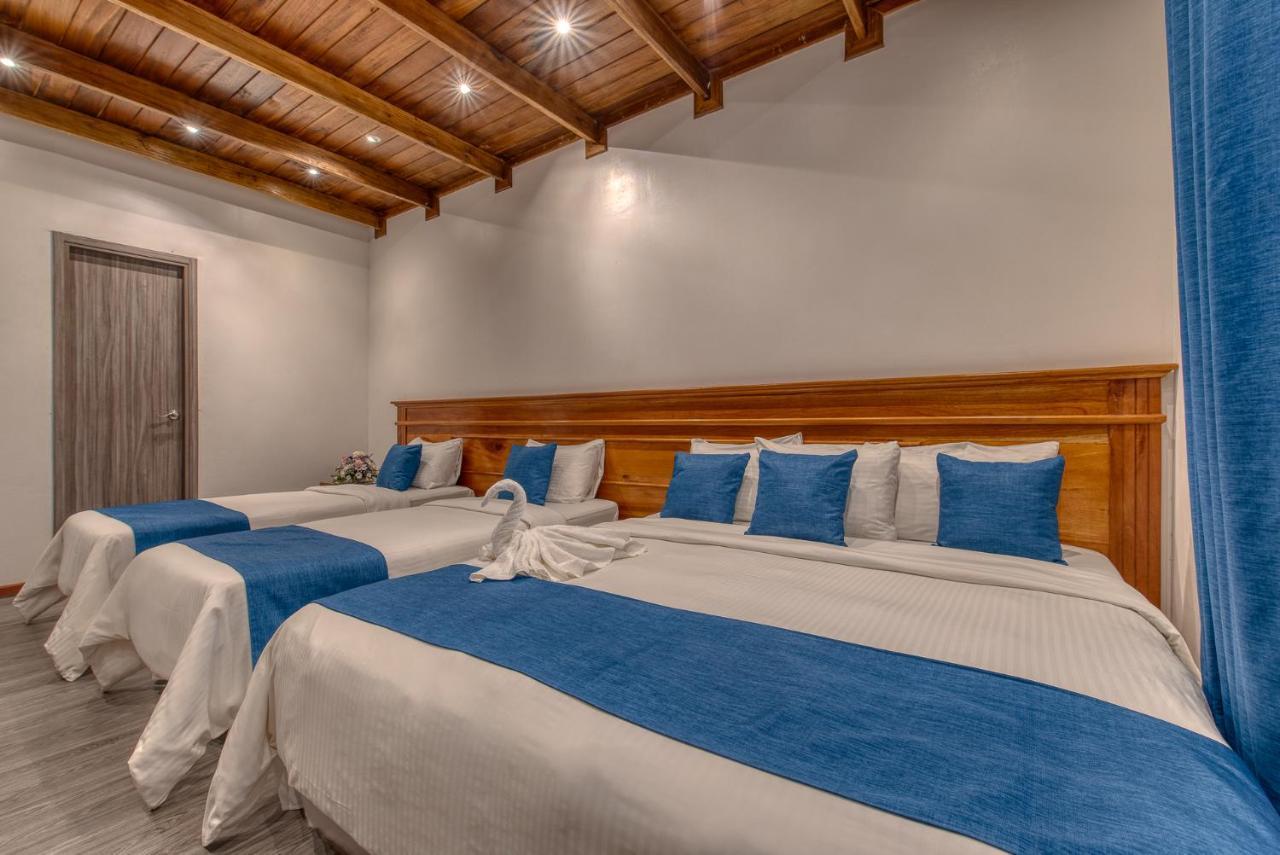 Swans Cay Hotel Bocas Town Kültér fotó