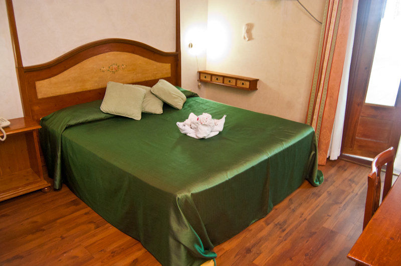 Swans Cay Hotel Bocas Town Kültér fotó